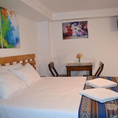 Fiesta Inn Ceniza クスコ エクステリア 写真