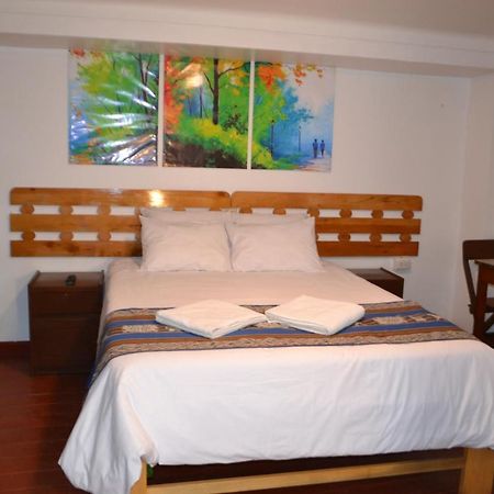 Fiesta Inn Ceniza クスコ エクステリア 写真