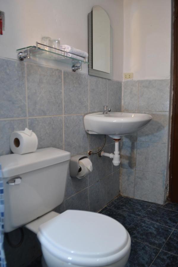 Fiesta Inn Ceniza クスコ エクステリア 写真