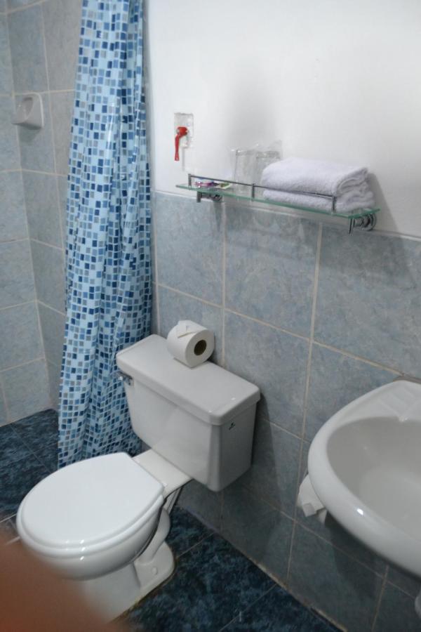 Fiesta Inn Ceniza クスコ エクステリア 写真