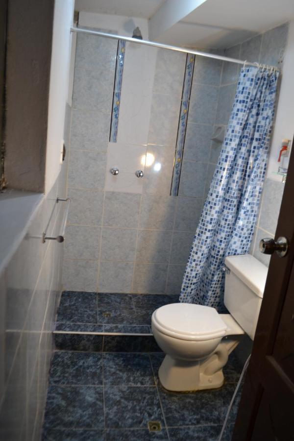 Fiesta Inn Ceniza クスコ エクステリア 写真