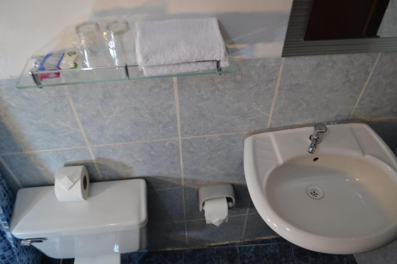 Fiesta Inn Ceniza クスコ エクステリア 写真